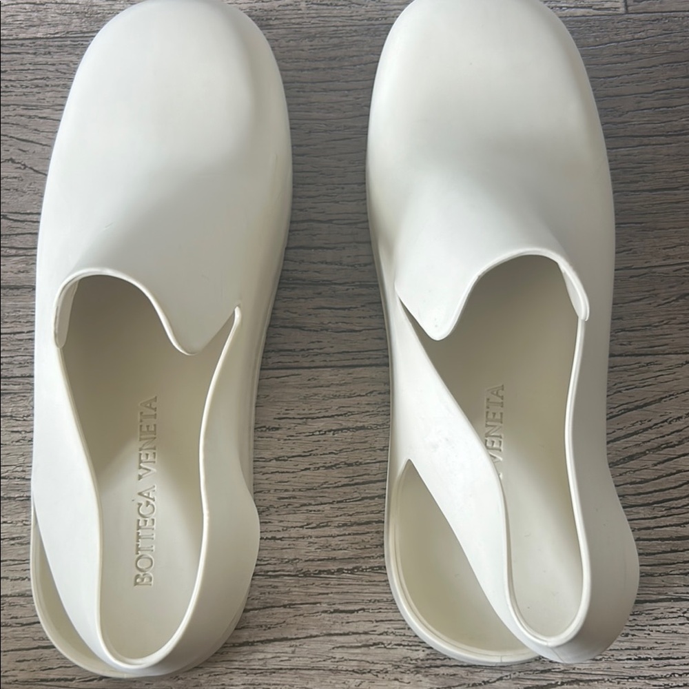 Bottega Veneta Clogs - Picture 4 of 17